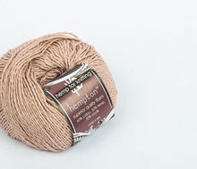 Load image into Gallery viewer, hempton Natural Blend Yarn