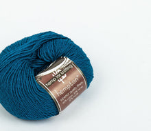 Load image into Gallery viewer, hempton Natural Blend Yarn